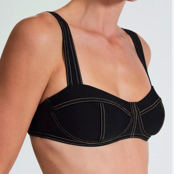 Devon Windsor - Picture 4 of 16